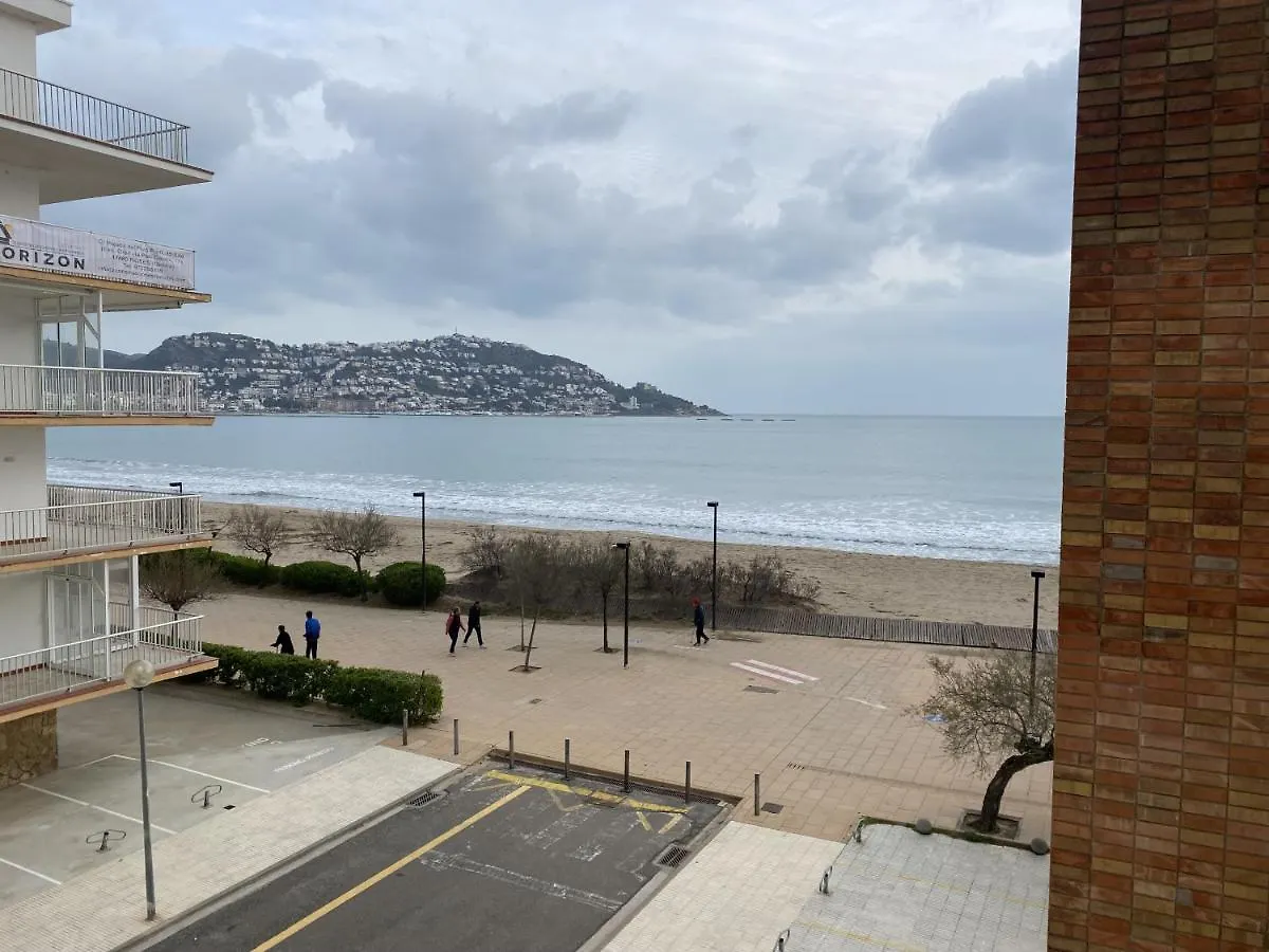 Residencia De La Platja Apartment Roses
